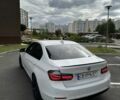Белый БМВ 3 Серия, объемом двигателя 2 л и пробегом 296 тыс. км за 12600 $, фото 1 на Automoto.ua