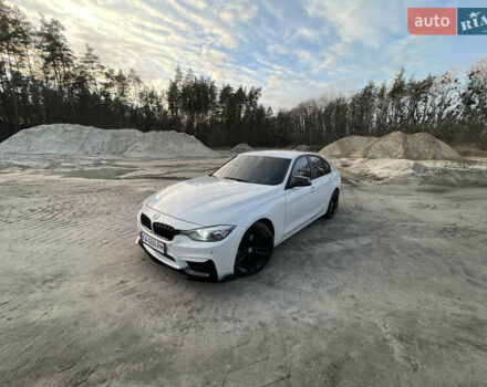 Белый БМВ 3 Серия, объемом двигателя 2 л и пробегом 187 тыс. км за 12700 $, фото 2 на Automoto.ua
