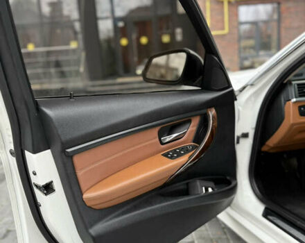 Белый БМВ 3 Серия, объемом двигателя 2 л и пробегом 286 тыс. км за 10400 $, фото 15 на Automoto.ua