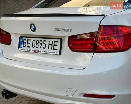 Білий БМВ 3 Серія, об'ємом двигуна 2 л та пробігом 108 тис. км за 11999 $, фото 17 на Automoto.ua