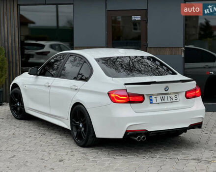 Белый БМВ 3 Серия, объемом двигателя 2 л и пробегом 191 тыс. км за 13900 $, фото 5 на Automoto.ua