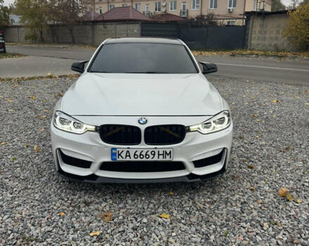 БМВ 3 Серия 2012 в Киеве на Automoto.ua Белый БМВ 3 Серия, объемом двигателя 2 л и пробегом 246 тыс. км за 13000 $, фото 5 на Automoto.ua
