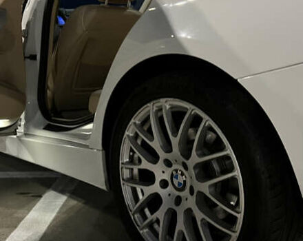 Белый БМВ 3 Серия, объемом двигателя 2 л и пробегом 243 тыс. км за 13000 $, фото 5 на Automoto.ua