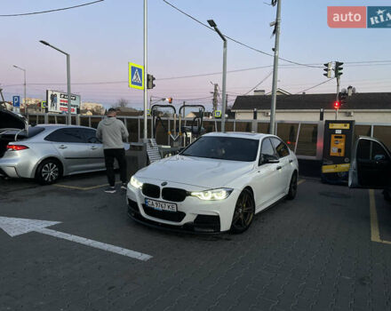 БМВ 3 Серия 2012 в Киеве на Automoto.ua Белый БМВ 3 Серия, объемом двигателя 2 л и пробегом 245 тыс. км за 13500 $, фото 6 на Automoto.ua