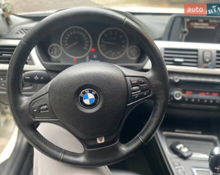 БМВ 3 Серия 2012 в Обухове на Automoto.ua Белый БМВ 3 Серия, объемом двигателя 2 л и пробегом 106 тыс. км за 13500 $, фото 21 на Automoto.ua