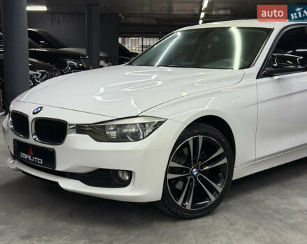 БМВ 3 Серія 2012 у Одесі на Automoto.ua Білий БМВ 3 Серія, об'ємом двигуна 2 л та пробігом 420 тис. км за 10900 $, фото 6 на Automoto.ua