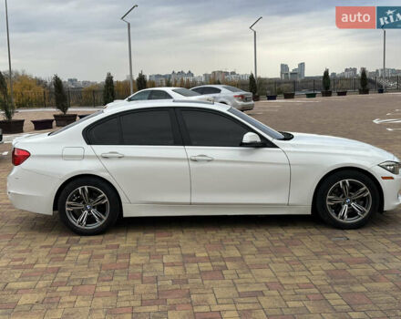 Белый БМВ 3 Серия, объемом двигателя 2 л и пробегом 204 тыс. км за 9850 $, фото 3 на Automoto.ua