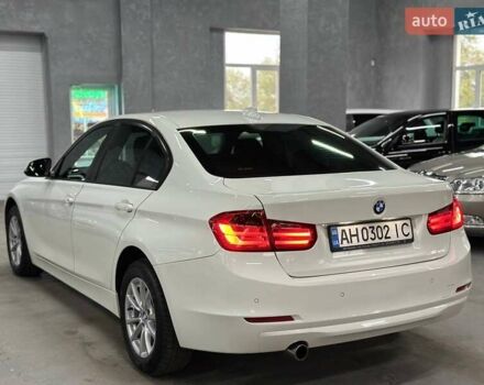 БМВ 3 Серия 2012 в Каменское - Днепродзержинск на Automoto.ua Белый БМВ 3 Серия, объемом двигателя 2 л и пробегом 164 тыс. км за 11499 $, фото 4 на Automoto.ua
