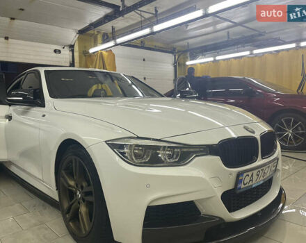 БМВ 3 Серия 2012 в Киеве на Automoto.ua Белый БМВ 3 Серия, объемом двигателя 2 л и пробегом 245 тыс. км за 13500 $, фото 9 на Automoto.ua