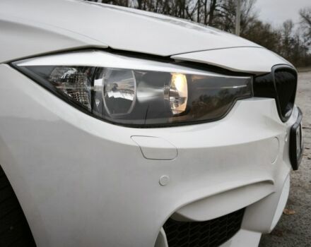 Белый БМВ 3 Серия, объемом двигателя 2 л и пробегом 222 тыс. км за 10700 $, фото 7 на Automoto.ua