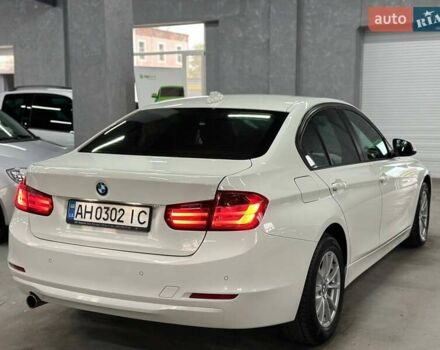 БМВ 3 Серия 2012 в Каменское - Днепродзержинск на Automoto.ua Белый БМВ 3 Серия, объемом двигателя 2 л и пробегом 164 тыс. км за 11499 $, фото 6 на Automoto.ua