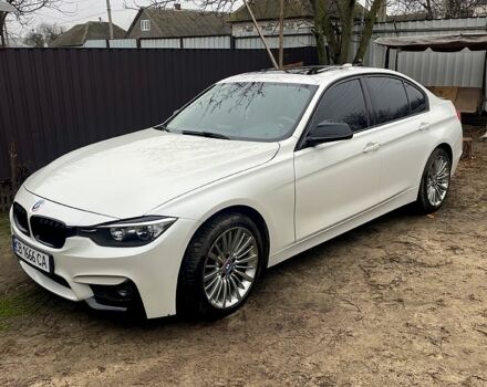 Белый БМВ 3 Серия, объемом двигателя 2 л и пробегом 230 тыс. км за 12200 $, фото 4 на Automoto.ua