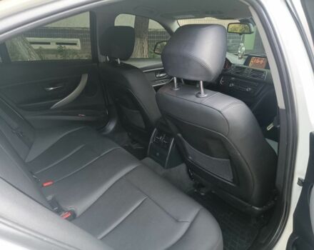 Белый БМВ 3 Серия, объемом двигателя 2 л и пробегом 207 тыс. км за 11000 $, фото 7 на Automoto.ua