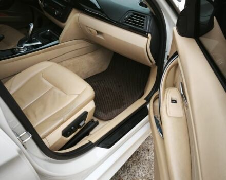 Белый БМВ 3 Серия, объемом двигателя 2 л и пробегом 222 тыс. км за 10700 $, фото 14 на Automoto.ua