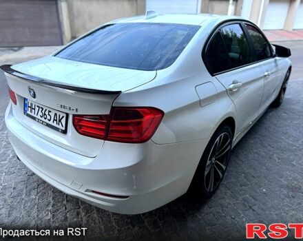 Белый БМВ 3 Серия, объемом двигателя 2 л и пробегом 240 тыс. км за 11900 $, фото 6 на Automoto.ua