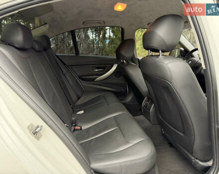 Білий БМВ 3 Серія, об'ємом двигуна 2 л та пробігом 106 тис. км за 13350 $, фото 37 на Automoto.ua