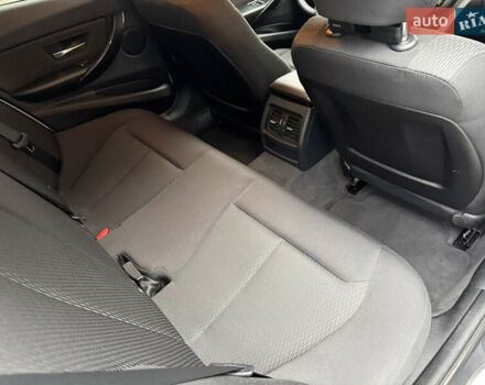 Белый БМВ 3 Серия, объемом двигателя 2 л и пробегом 25 тыс. км за 17000 $, фото 18 на Automoto.ua