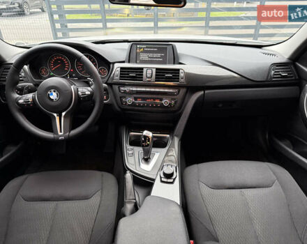 Белый БМВ 3 Серия, объемом двигателя 2 л и пробегом 25 тыс. км за 17000 $, фото 22 на Automoto.ua