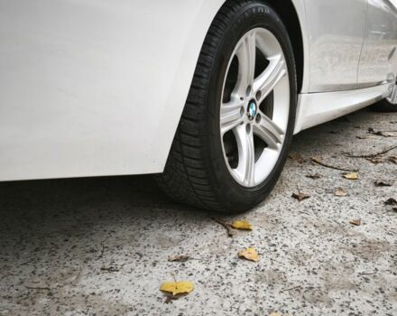 Белый БМВ 3 Серия, объемом двигателя 2 л и пробегом 222 тыс. км за 10700 $, фото 13 на Automoto.ua