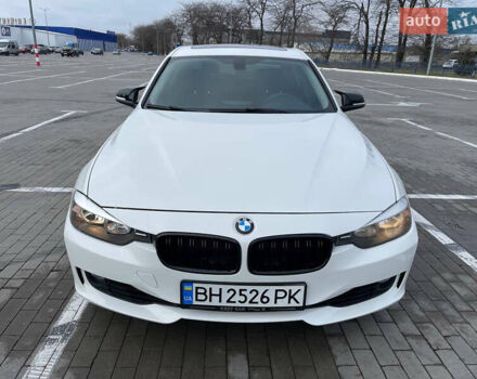 Белый БМВ 3 Серия, объемом двигателя 2 л и пробегом 177 тыс. км за 12500 $, фото 1 на Automoto.ua