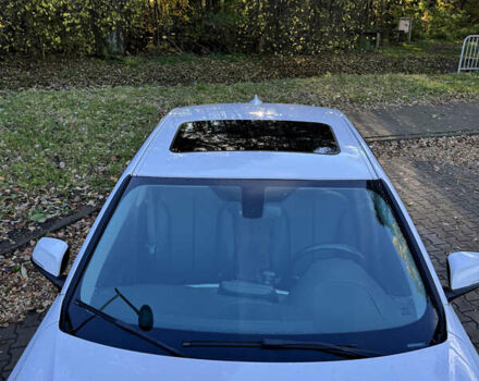 Белый БМВ 3 Серия, объемом двигателя 2 л и пробегом 141 тыс. км за 14400 $, фото 13 на Automoto.ua