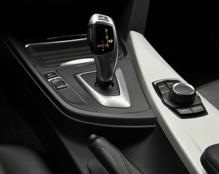 Білий БМВ 3 Серія, об'ємом двигуна 2 л та пробігом 106 тис. км за 13350 $, фото 17 на Automoto.ua