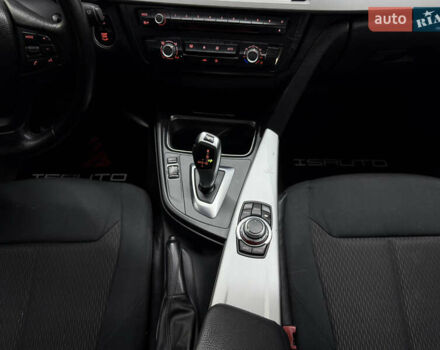 БМВ 3 Серія 2012 у Одесі на Automoto.ua Білий БМВ 3 Серія, об'ємом двигуна 2 л та пробігом 420 тис. км за 10900 $, фото 24 на Automoto.ua