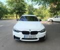 Белый БМВ 3 Серия, объемом двигателя 2 л и пробегом 207 тыс. км за 11000 $, фото 4 на Automoto.ua