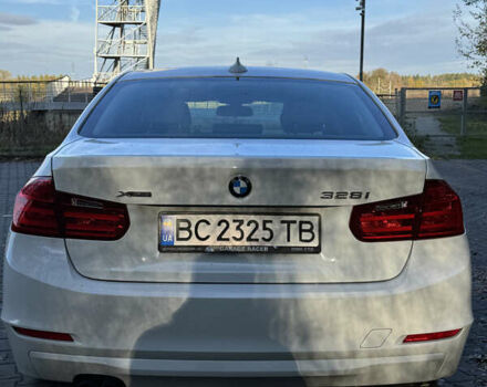Белый БМВ 3 Серия, объемом двигателя 2 л и пробегом 141 тыс. км за 14400 $, фото 9 на Automoto.ua