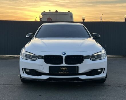Белый БМВ 3 Серия, объемом двигателя 2 л и пробегом 215 тыс. км за 12800 $, фото 1 на Automoto.ua