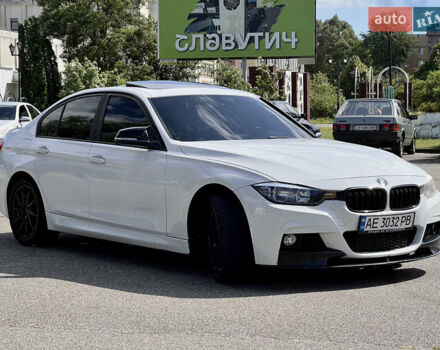 Белый БМВ 3 Серия, объемом двигателя 2 л и пробегом 227 тыс. км за 13200 $, фото 1 на Automoto.ua