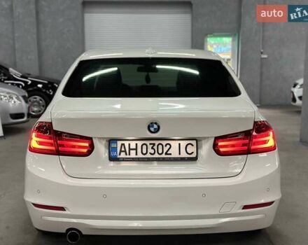 БМВ 3 Серия 2012 в Каменское - Днепродзержинск на Automoto.ua Белый БМВ 3 Серия, объемом двигателя 2 л и пробегом 164 тыс. км за 11499 $, фото 5 на Automoto.ua