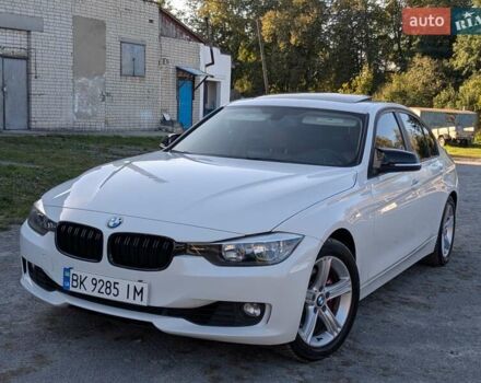 Белый БМВ 3 Серия, объемом двигателя 2 л и пробегом 240 тыс. км за 12500 $, фото 6 на Automoto.ua