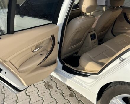 Белый БМВ 3 Серия, объемом двигателя 2 л и пробегом 217 тыс. км за 9900 $, фото 13 на Automoto.ua