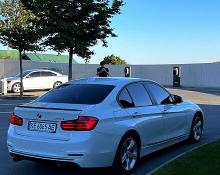 Белый БМВ 3 Серия, объемом двигателя 2 л и пробегом 215 тыс. км за 13499 $, фото 5 на Automoto.ua