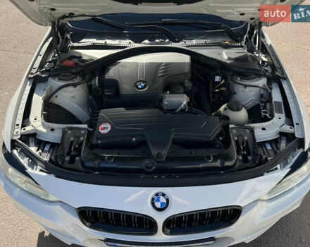 БМВ 3 Серия 2013 в Чернигове на Automoto.ua Белый БМВ 3 Серия, объемом двигателя 2 л и пробегом 280 тыс. км за 12222 $, фото 9 на Automoto.ua