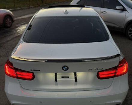 Белый БМВ 3 Серия, объемом двигателя 3 л и пробегом 184 тыс. км за 17000 $, фото 5 на Automoto.ua