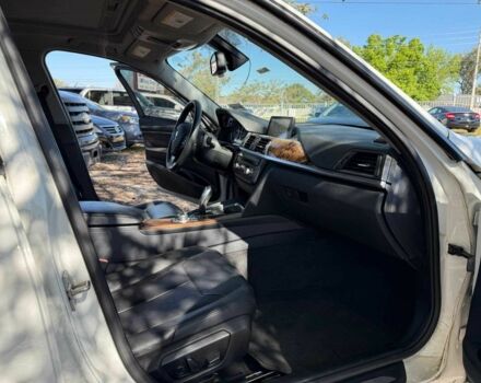 Белый БМВ 3 Серия, объемом двигателя 3 л и пробегом 116 тыс. км за 3500 $, фото 3 на Automoto.ua