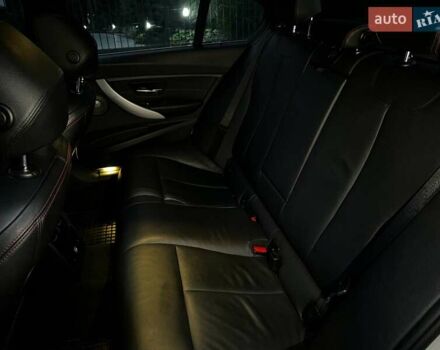 Белый БМВ 3 Серия, объемом двигателя 3 л и пробегом 185 тыс. км за 15500 $, фото 9 на Automoto.ua