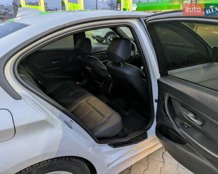 Белый БМВ 3 Серия, объемом двигателя 2 л и пробегом 190 тыс. км за 13500 $, фото 31 на Automoto.ua