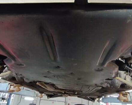 Білий БМВ 3 Серія, об'ємом двигуна 2 л та пробігом 189 тис. км за 15500 $, фото 75 на Automoto.ua