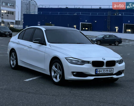 БМВ 3 Серия 2013 в Киеве на Automoto.ua Белый БМВ 3 Серия, объемом двигателя 2 л и пробегом 129 тыс. км за 11700 $, фото 11 на Automoto.ua