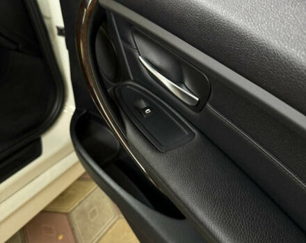 Белый БМВ 3 Серия, объемом двигателя 3 л и пробегом 184 тыс. км за 17000 $, фото 34 на Automoto.ua