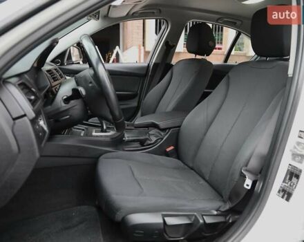 Белый БМВ 3 Серия, объемом двигателя 2 л и пробегом 180 тыс. км за 13000 $, фото 6 на Automoto.ua