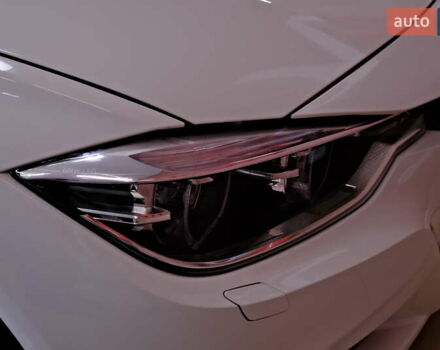 Белый БМВ 3 Серия, объемом двигателя 2 л и пробегом 245 тыс. км за 14500 $, фото 17 на Automoto.ua