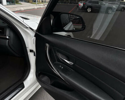 Белый БМВ 3 Серия, объемом двигателя 2 л и пробегом 253 тыс. км за 10950 $, фото 15 на Automoto.ua