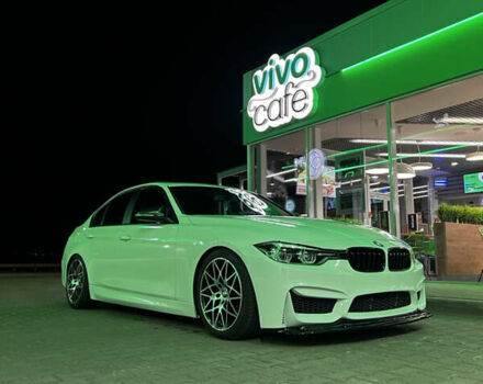 Белый БМВ 3 Серия, объемом двигателя 2 л и пробегом 222 тыс. км за 15000 $, фото 14 на Automoto.ua