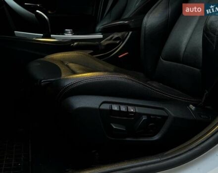 Белый БМВ 3 Серия, объемом двигателя 3 л и пробегом 185 тыс. км за 15500 $, фото 8 на Automoto.ua