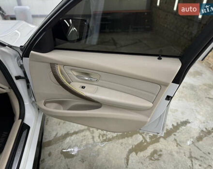 Белый БМВ 3 Серия, объемом двигателя 2 л и пробегом 209 тыс. км за 13999 $, фото 40 на Automoto.ua