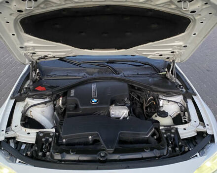 Білий БМВ 3 Серія, об'ємом двигуна 2 л та пробігом 200 тис. км за 11000 $, фото 16 на Automoto.ua